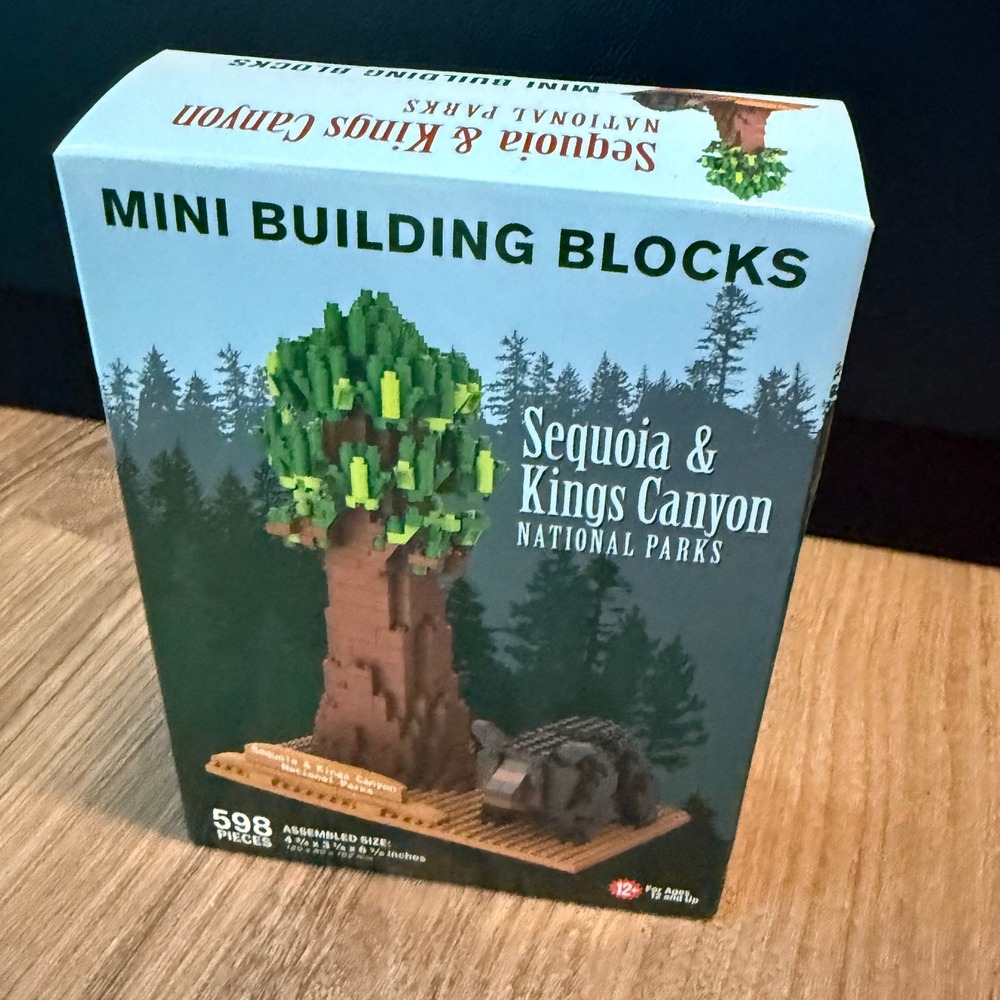Sequoia Kings Canyon National Parks Mini Building Blocks 598 Pcs 74592-MBB1